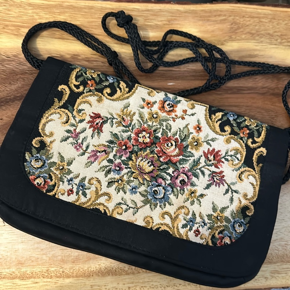 Vintage walborg bag. Long strap. Black and floral. Snap closure.
